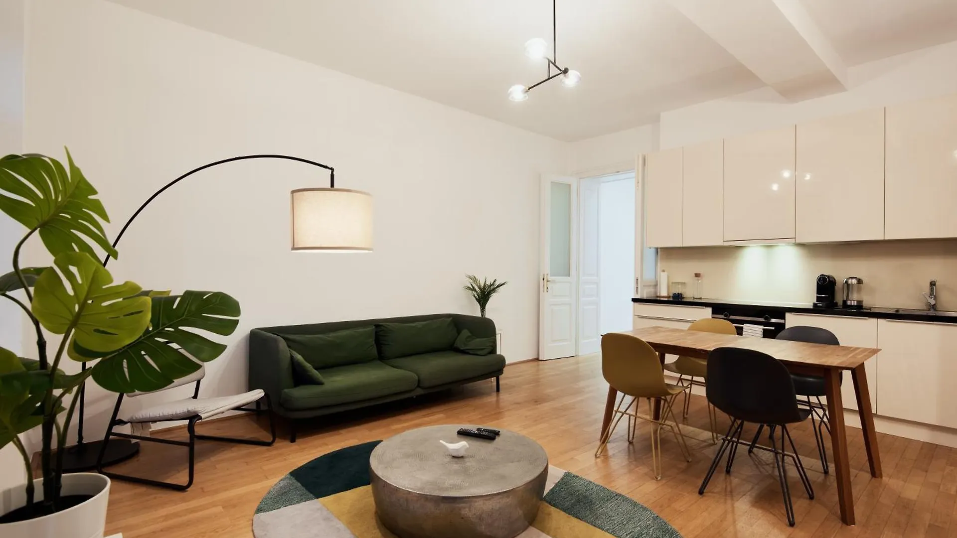 Designer Apartment In The City Center Vienna